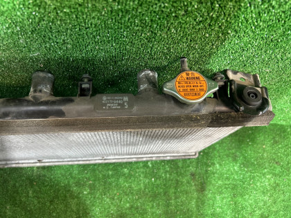 Радиатор двигателя SUBARU OUTBACK OEM 45111AG040 BPE 2004 EZ30 AT