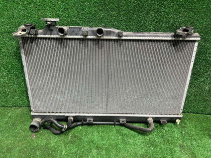 Радиатор двигателя SUBARU OUTBACK OEM 45111AG040 BPE 2004 EZ30 AT