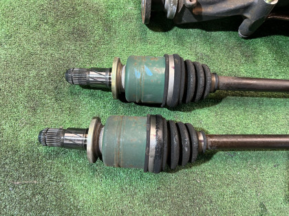 デファレンシャル с приводами G/R=3.272 SUBARU OUTBACK OEM 38300AC210 38104AA200 BPE 2004 EZ30 AT