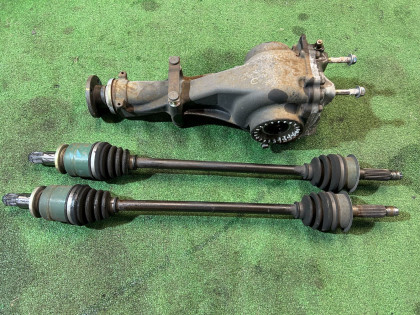 เฟืองท้าย с приводами G/R=3.272 38300AC210 38104AA200 SUBARU OUTBACK