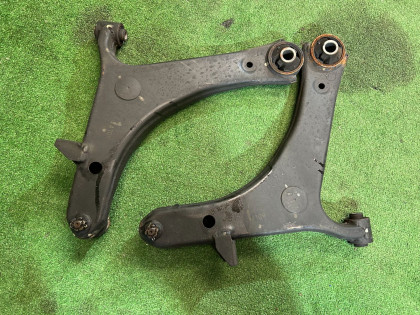 フロントアーム SUBARU OUTBACK OEM 20202AG001 20202AG011 BPE 2004 EZ30 AT