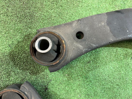 フロントアーム SUBARU OUTBACK OEM 20202AG001 20202AG011 BPE 2004 EZ30 AT