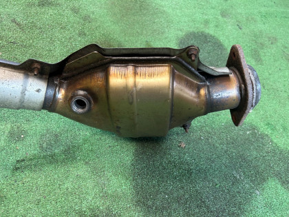 ท่อร่วมไอเสีย гусь SUBARU LEGACY OEM 44612AA320 BP5 2007 EJ20X AT