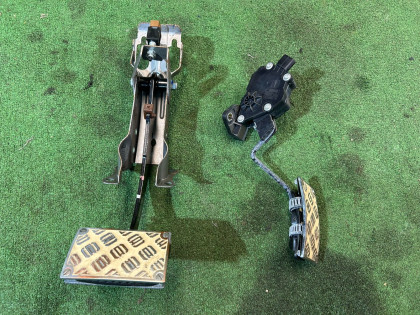 Pedais 36010AG110 36012AG240 SUBARU LEGACY