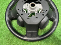พวงมาลัย momo SUBARU LEGACY OEM 34311AG460JC BP5 2007 WHITE 37J