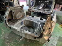 ชิ้นส่วนตัวถังท้ายรถ Rear cut SUBARU OUTBACK OEM 51490AG0209P 51490AG0309P BPE 2004 GOLD 39J