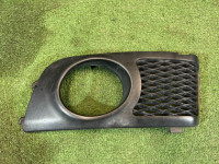 Заглушка вокруг туманки Правая SUBARU LEGACY OEM 57731AE060 BH9 2000 SILVER 792