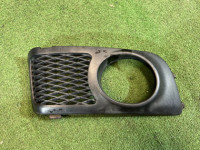 Fog light surround cover Левая SUBARU LEGACY OEM 57731AE070 BH9 2000 SILVER 792