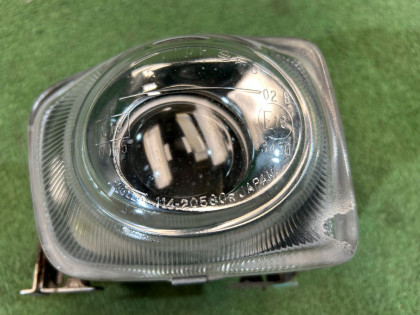 Faro antiniebla derecho 114-20580 R SUBARU LEGACY OEM 84501AE020 BH9 2000