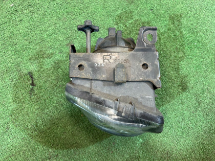 Faro antiniebla derecho 114-20580 R SUBARU LEGACY OEM 84501AE020 BH9 2000