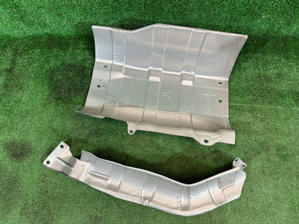 แผ่นกันความร้อนท่อไอเสีย SUBARU LEGACY OEM 42054AE001 59024AE010 BH9 2000 EJ254 AT