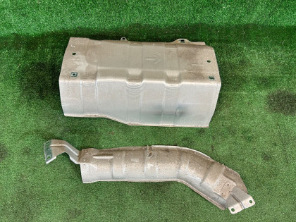 แผ่นกันความร้อนท่อไอเสีย SUBARU LEGACY OEM 42054AE001 59024AE010 BH9 2000 EJ254 AT