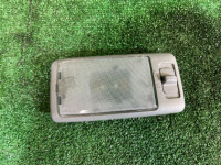 中顶灯 SUBARU LEGACY OEM 84601AE000NE BH9 2000 EJ254 AT