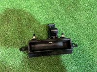 มือเปิดฝาท้าย SUBARU OUTBACK OEM 63160AG001 BPE 2004 GOLD 39J