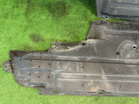Proteção do piso inferior SUBARU OUTBACK OEM 56411AG040 56411AG050 BPE 2004 GOLD 39J