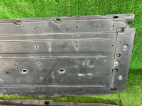Proteção do piso inferior SUBARU OUTBACK OEM 56411AG040 56411AG050 BPE 2004 GOLD 39J