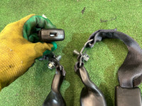 Hebillas de los cinturones traseros SUBARU OUTBACK OEM 64682AG240JC 64680AG130JC BP9 2007 GREEN