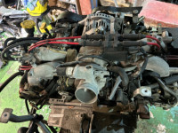 エンジン 1-я модель. SUBARU LANCASTER OEM 10100BD030 BH9 2000 EJ254 AT