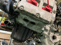 エンジン 1-я модель. SUBARU LANCASTER OEM 10100BD030 BH9 2000 EJ254 AT