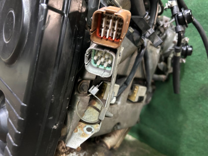 エンジン 1-я модель. SUBARU LEGACY OEM 10100BE970 BE5 2000 EJ206 AT