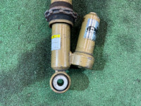 Amortiguador trasero SUBARU LEGACY OEM 20365AE070 BH5 2000 EJ206 AT
