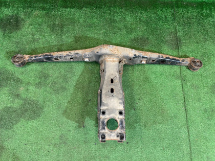 Apoio do diferencial SUBARU FORESTER OEM 41310SA001 SG5 2007 EJ205 AT