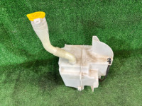 กระปุกน้ำฉีดกระจก SUBARU FORESTER OEM 86610SA050 SG5 2007 EJ205 AT