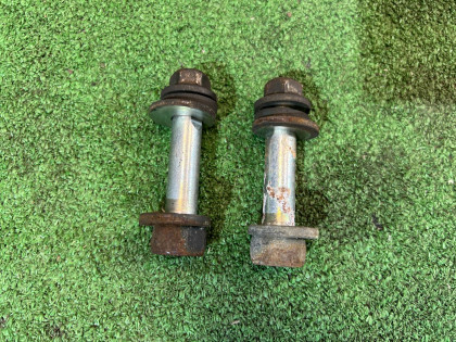 น็อตปรับศูนย์ล้อหลัง 20540AA111 SUBARU FORESTER