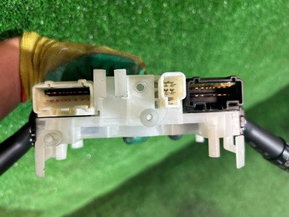 Steering column switch assembly SUBARU FORESTER OEM 83111SA092 SG5 2007 EJ205 AT