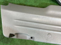 Tapizado del portón SUBARU FORESTER OEM 94320SA010ND SG5 2007 WHITE 51E