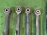 ปีกนกหลัง аллюминий SUBARU FORESTER OEM 20250SA030 20250SA090 20250SA050 SG5 2007 EJ205 AT