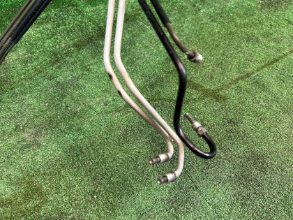 Tubos de travão dianteiros SUBARU FORESTER OEM 26514SA000 SG5 2007 EJ205 AT