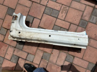 ชายล่างตัวถังซ้าย цвет 51Е SUBARU FORESTER OEM 51449SA0129P SG5 2007 WHITE 51E