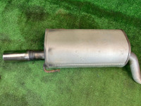 Panela de escape SUBARU LANCASTER OEM 44300AE120 BH9 1998 EJ254 AT