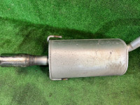 Panela de escape SUBARU LANCASTER OEM 44300AE120 BH9 1998 EJ254 AT