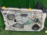 左前门 цвет 8L5 SUBARU LANCASTER OEM 60009AE050 BHE BH9 1998 BEIGE 8L5