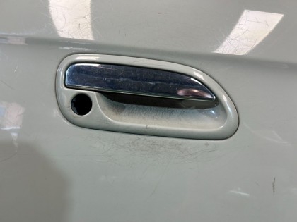 Right front door цвет 8L5 SUBARU LANCASTER OEM 60009AE040 BHE BH9 1998 BEIGE 8L5