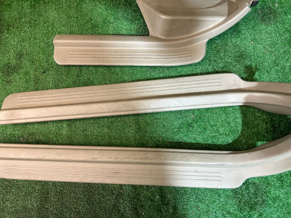 คิ้วชายบันได SUBARU LANCASTER OEM 94060AE000GE 94060AE010GE 94061AE000GE 94061AE010GE BH9 1998 BEIGE 8L5