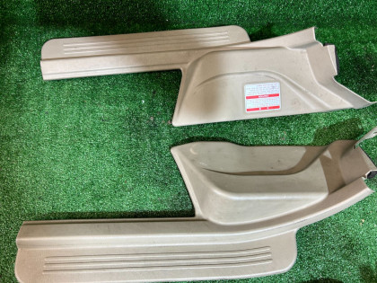 คิ้วชายบันได SUBARU LANCASTER OEM 94060AE000GE 94060AE010GE 94061AE000GE 94061AE010GE BH9 1998 BEIGE 8L5