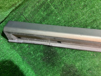 Порог правый цвет 8L5 SUBARU LANCASTER OEM 91111AE080MF BHE BH9 1998 BEIGE 8L5