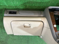 คอนโซลหน้า SUBARU LANCASTER OEM 66045AE000DG BHE BH9 BH5 1998 BEIGE 8L5