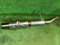 หม้อพักท้าย KAKIMOTO RACING REGU 06 R SUBARU FORESTER OEM 44300SA160 SG5 2007 EJ205 AT