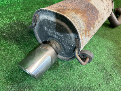 Muffler SUBARU LEGACY OEM 44300AE040 BE5 2000 EJ206 AT