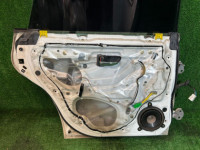 ประตูหลังซ้าย цвет 51Е SUBARU LEGACY B4 OEM 60400AE250 BE9 BE5 BH5 2000 WHITE 51E