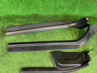 门槛饰条 черные SUBARU LEGACY B4 OEM 94060AE000ML, 94060AE010ML, 94061AE120ML, 94061AE010ML BE5 BE9 BEE 2000 WHITE 51E