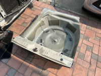 แอ่งวางยางอะไหล่ท้ายรถ SUBARU LANCASTER OEM 52122AE100 BH9 1998 BEIGE 8L5