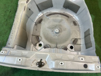 แอ่งวางยางอะไหล่ท้ายรถ SUBARU LANCASTER OEM 52122AE100 BH9 1998 BEIGE 8L5