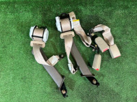 リアシートベルト SUBARU LANCASTER OEM 64660AE000GE 64660AE010GE BH9 1998 BEIGE 8L5