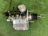 Brake master cylinder TOYOTA PRIUS OEM 47050-47160 47070-47060 ZVW30 2012 2ZRFXE