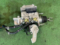 Brake master cylinder TOYOTA PRIUS OEM 47050-47160 47070-47060 ZVW30 2012 2ZRFXE